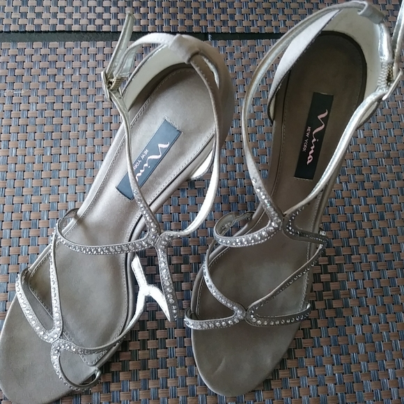 Nina.New York. Size US 10 Euro 40. - Picture 8 of 12